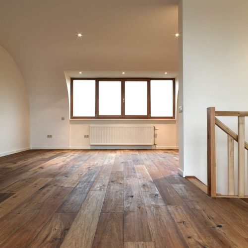 interior-moderno-suelo-madera